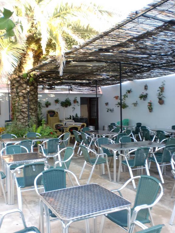 Hostal Las Tres Jotas Alcaracejos Exterior photo